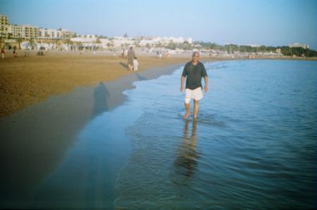 hassan sur la plage d'agadir